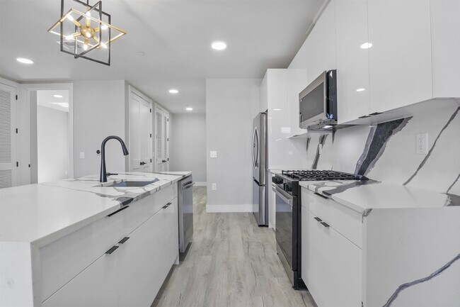 Building Photo - 187 Culver Ave