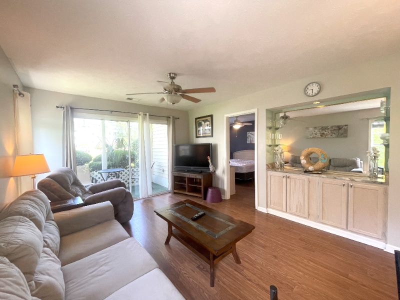 Foto principal - 517 White River Dr