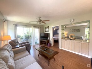 Building Photo - 517 White River Dr
