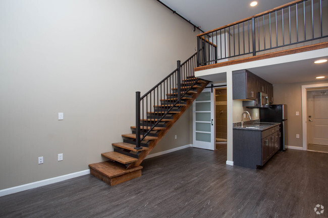 1BR, 1BA - The Concord Lofts