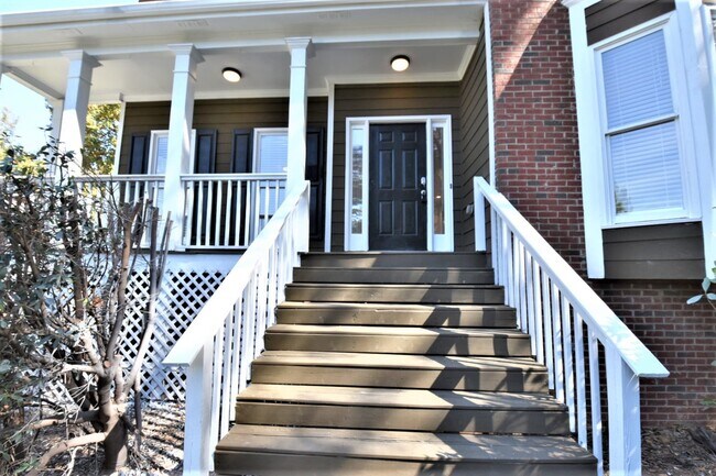 Foto del edificio - 7540 Golden Sands Dr