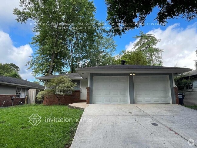 Building Photo - 2882 Lakemont Pl SW