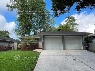 Building Photo - 2882 Lakemont Pl SW