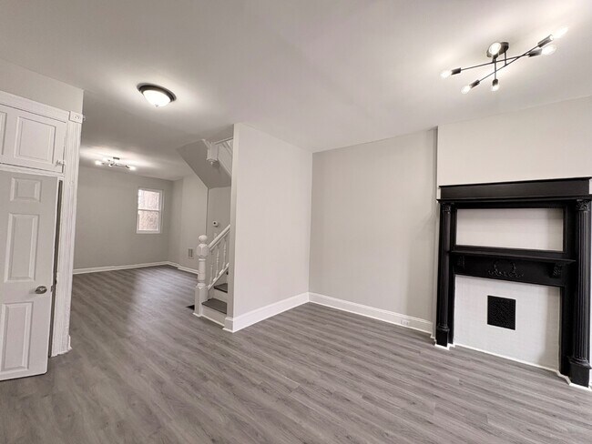 Building Photo - 2356 McCulloh St