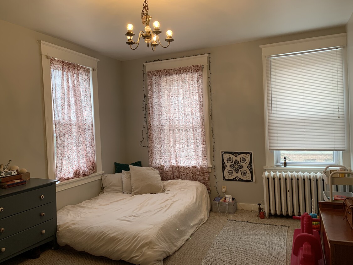 Primary Photo - 3301 Guilford Ave