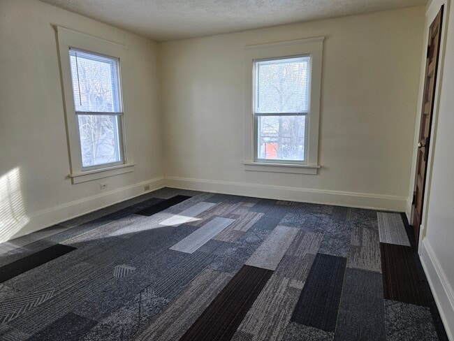 Foto del edificio - 1134 S Linden Ave