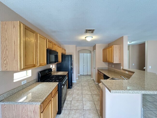 Building Photo - BLUE DIAMOND RANCH