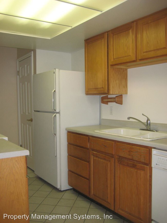 Building Photo - 7831 Chadbourne Dr