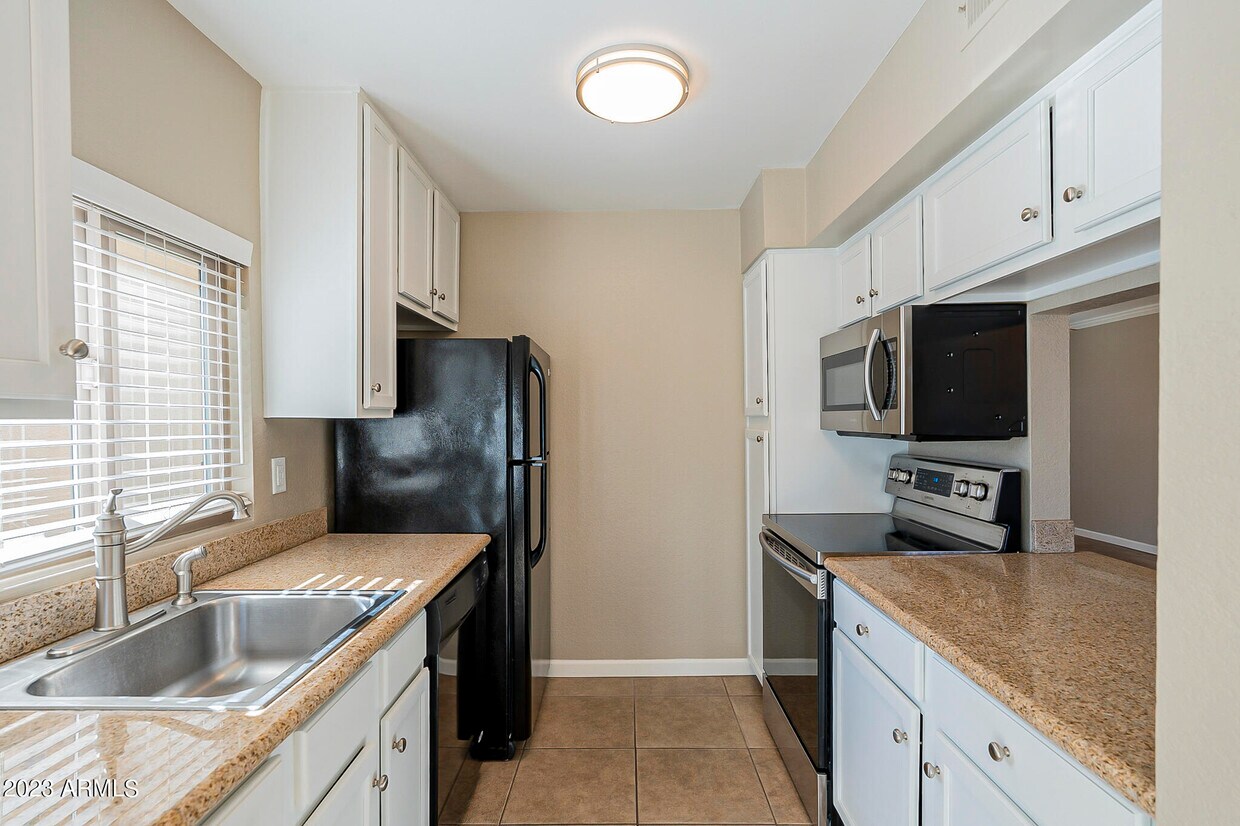 Foto principal - 3500 Hayden Rd