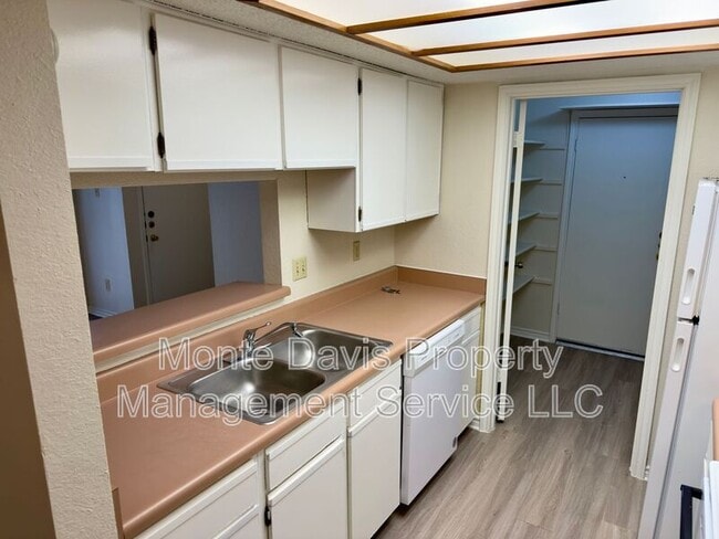 Building Photo - 2618 Alcott Ln
