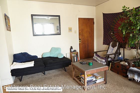 Foto del edificio - 2632 N Oakland Ave
