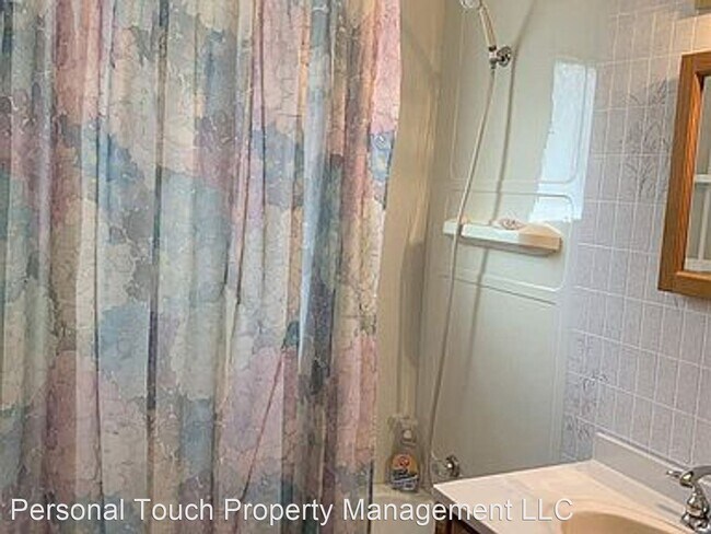 Building Photo - 4 br, 2 bath House - 506 2nd St SE