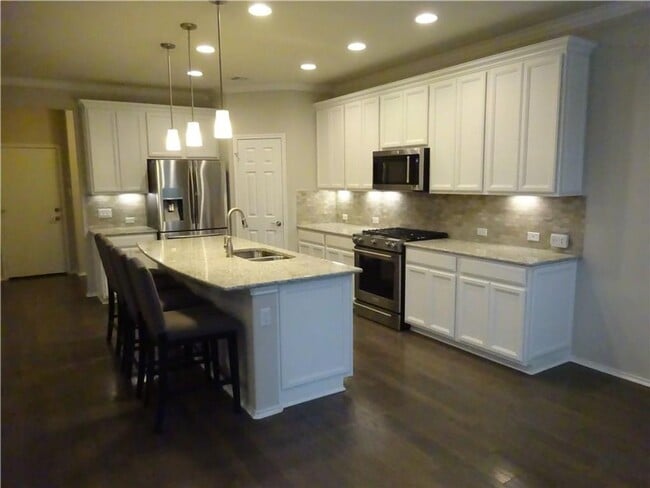 Building Photo - Large Three Bedroom Home Near Mary Moore Searight Park