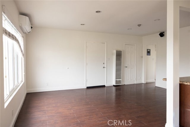 Foto del edificio - 2727 Griffith Park Blvd