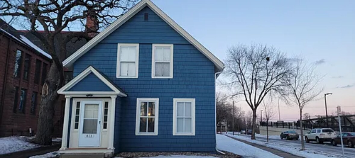 Foto principal - 813 5th St SE