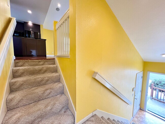 Foto del edificio - Executive Single Family Home with Ocean Vi...
