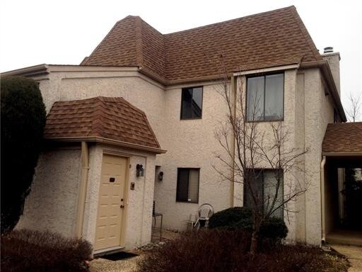 Building Photo - 8 Gate House Ln