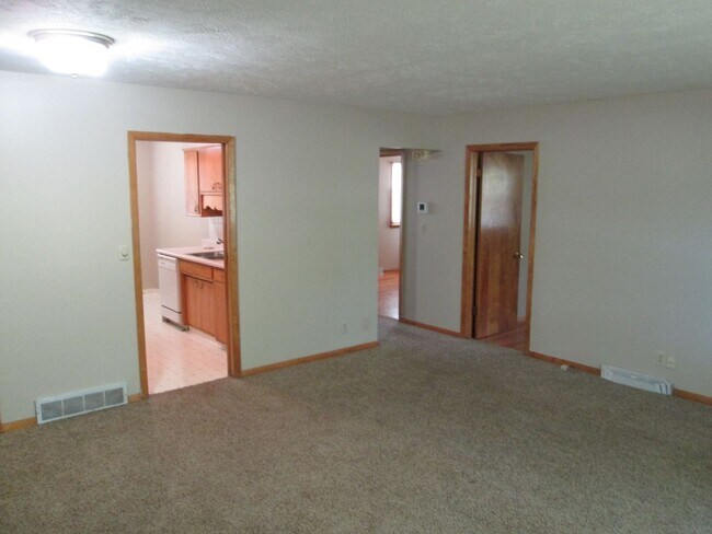 Foto del edificio - Neighbors Park Townhomes