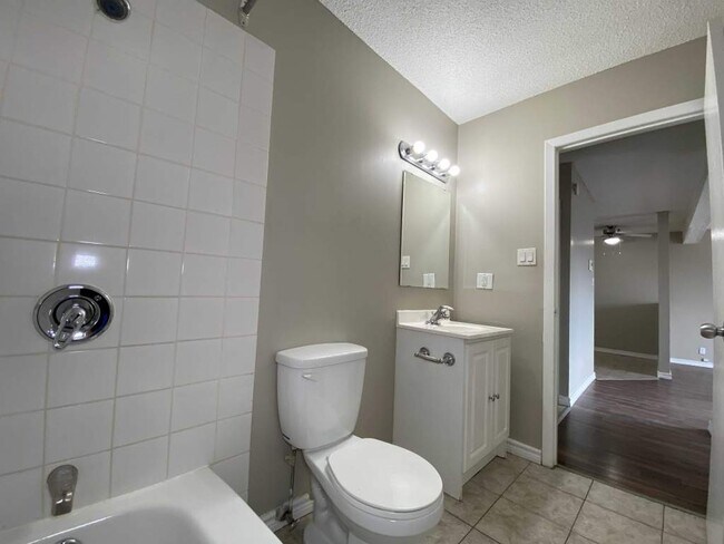 Photo du bâtiment - Key West Apartments