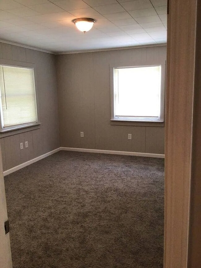 Building Photo - 11199 Jerries Ln