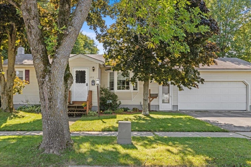 Primary Photo - 105 Gazo Ave