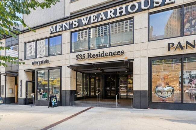 Foto del edificio - 535 N Michigan Ave