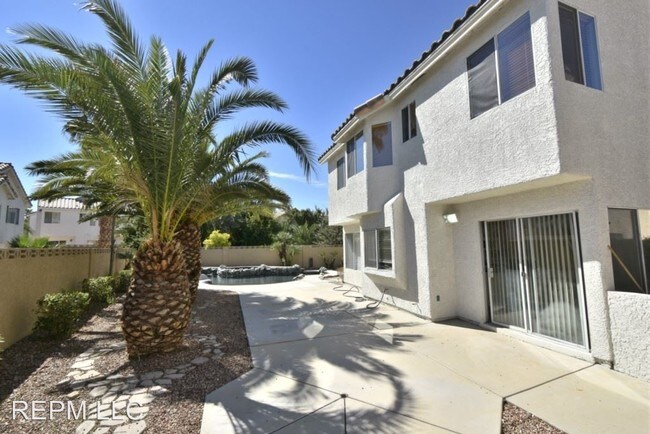 Building Photo - 2408 Twin Flower Cir
