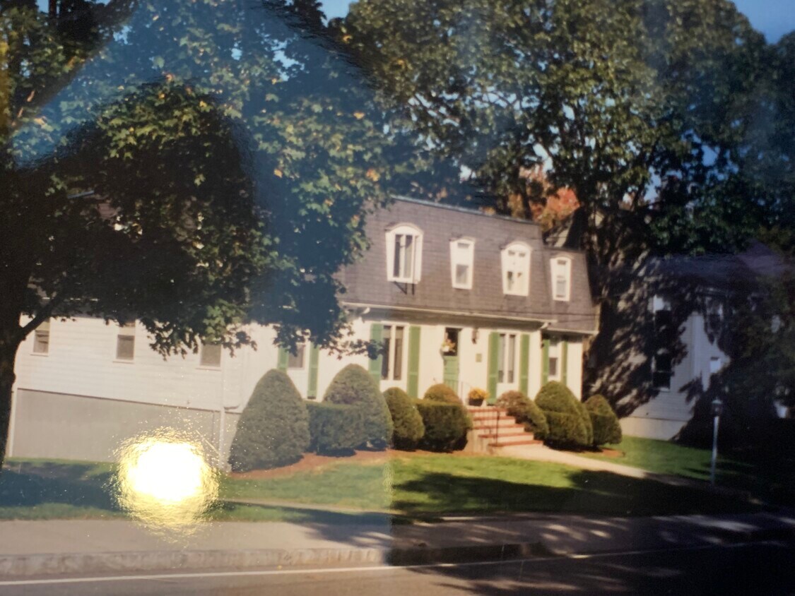 196 Sylvan St Unit 3, Melrose, MA 02176 Apartments in Melrose, MA