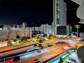 Building Photo - 1801 S Ocean Dr