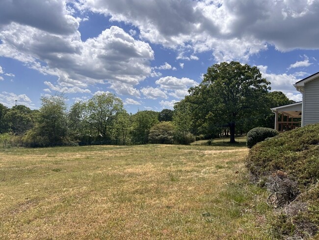 Photo - Great 3 Bedrooms 2 Bath Home in Cumming, GA!!! Available Now!