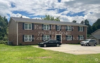 Building Photo - 2604 Dorian Dr SW