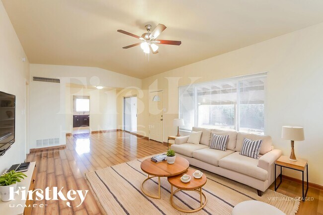 Foto del edificio - 4144 E Almeria Rd