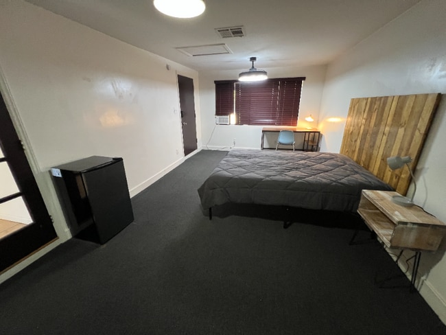 Foto del edificio - 4213 N Westview Dr