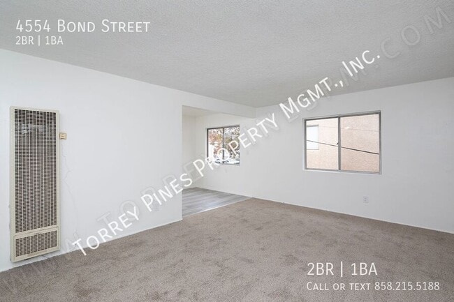 Foto del edificio - 4554 Bond St