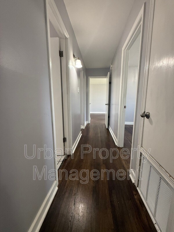 Foto del edificio - 5056 Stacey Rd