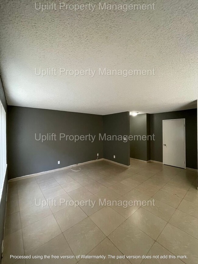 Building Photo - 6811 Alvarado Rd