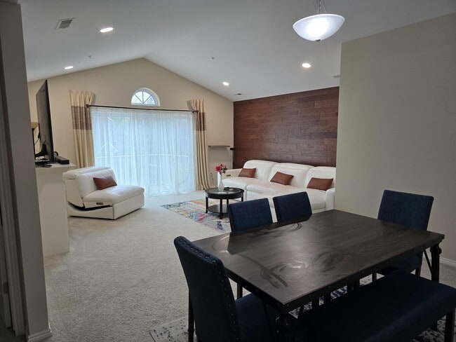 Foto del edificio - 45762 S Stonewood Rd