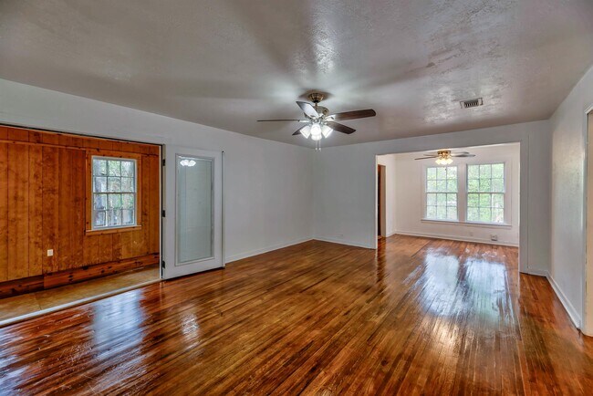 Foto del edificio - 816 Ogden St