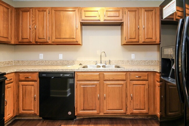 Foto del edificio - 1141 Paintbrush St