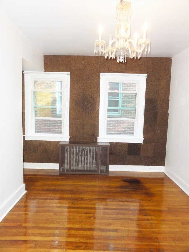 Building Photo - 1328 Wightman St