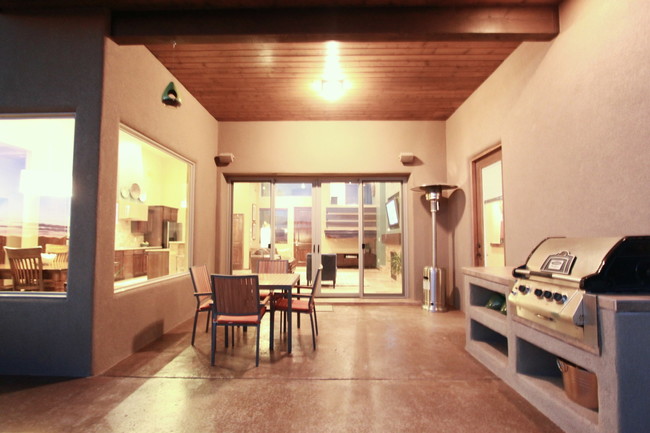 Building Photo - 4210 Camino Lindo CT.
