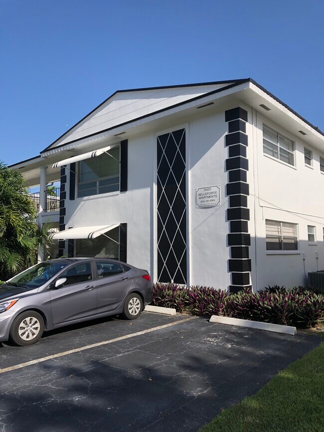 Foto del edificio - 3520 Jackson St