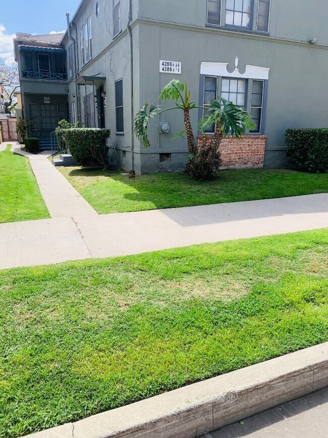 Foto del edificio - 4286 Leimert Blvd