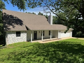 Building Photo - 118 Auburn Dr