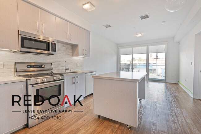 Foto del edificio - 1168 S Barrington Ave