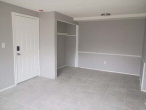 Building Photo - 13444 Euclid Ave