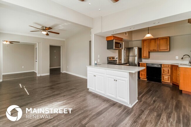 Foto del edificio - 2141 Ridge Dr