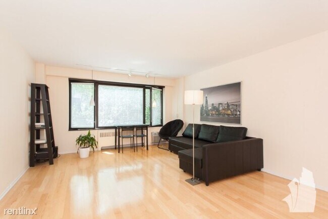 Foto del edificio - 3180 N Lake Shore Dr