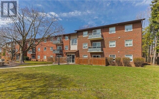 Building Photo - 612 Grey St