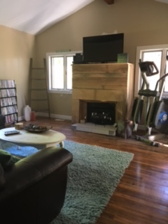 gas fire place - 11475 Ford Point Drive